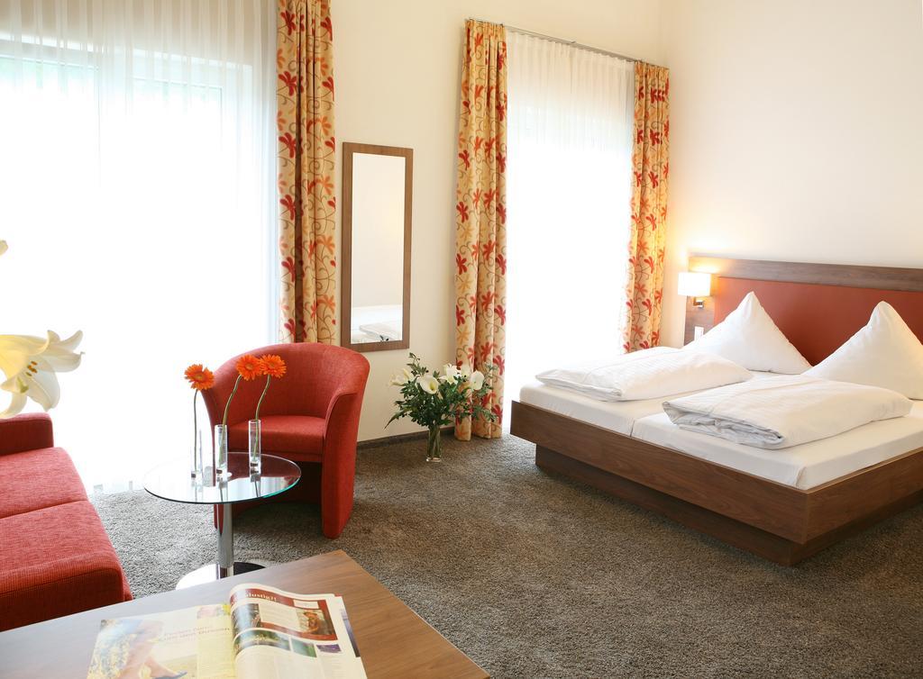 Hotel Donaublick Scheer Екстериор снимка
